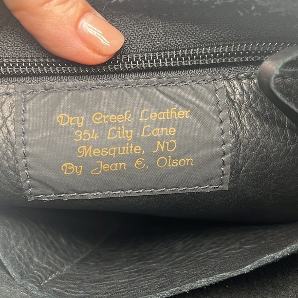 Dry Creek Leather Black Retro Abstract Shoulder Bag - Picture 5 of 6